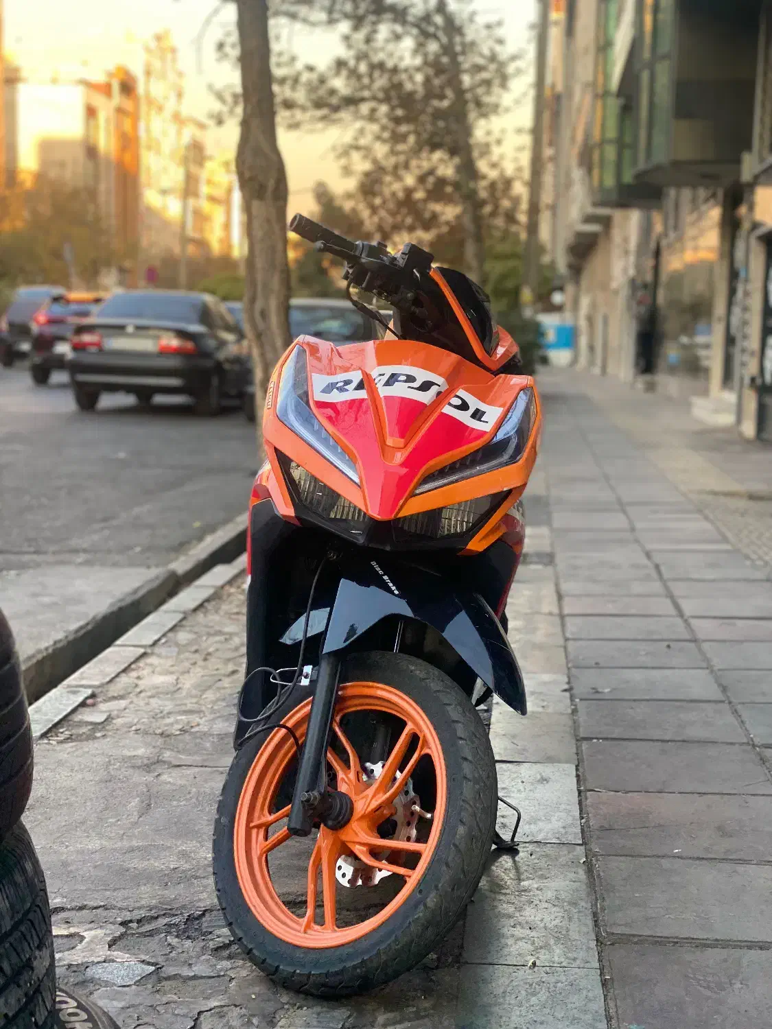 فروش فوری موتور رپسول سالم|موتورسیکلت|تهران, درختی|دیوار