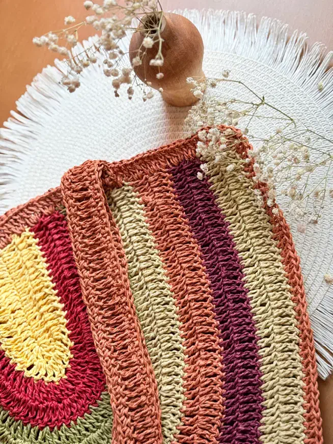 کیف رافیا|کیف، کفش، کمربند|لاهیجان, قیام|دیوار