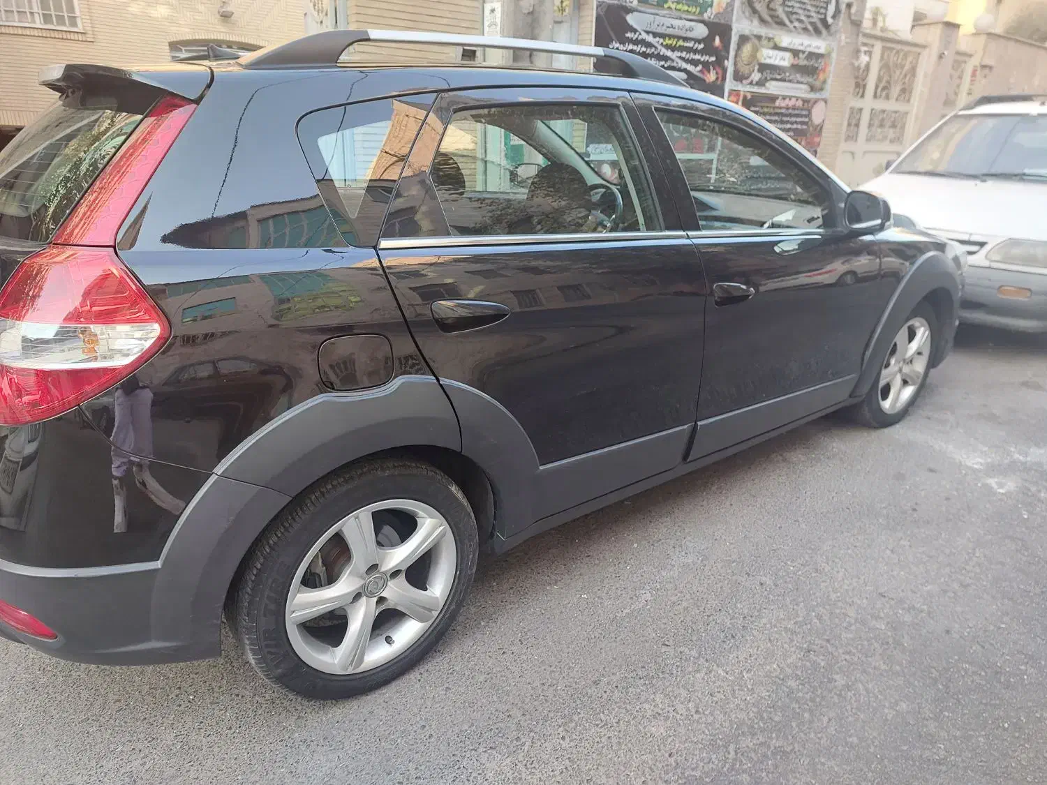 اچ سی کراس مدل ۹۷ بی رنگ استثنایی|خودرو سواری و وانت|تهران, تهرانپارس شرقی|دیوار