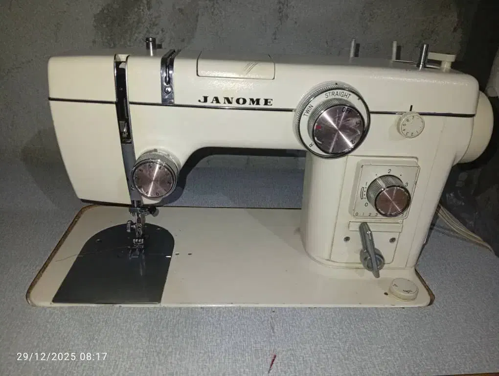 چرخ ۷میل|چرخ خیاطی و ریسندگی|بیکاه, |دیوار