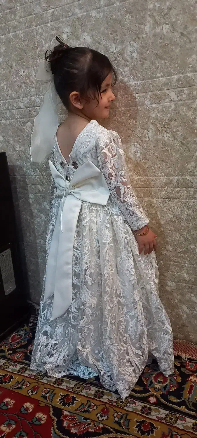 لباس عروس گیپور|لباس|شاهنجرین, |دیوار