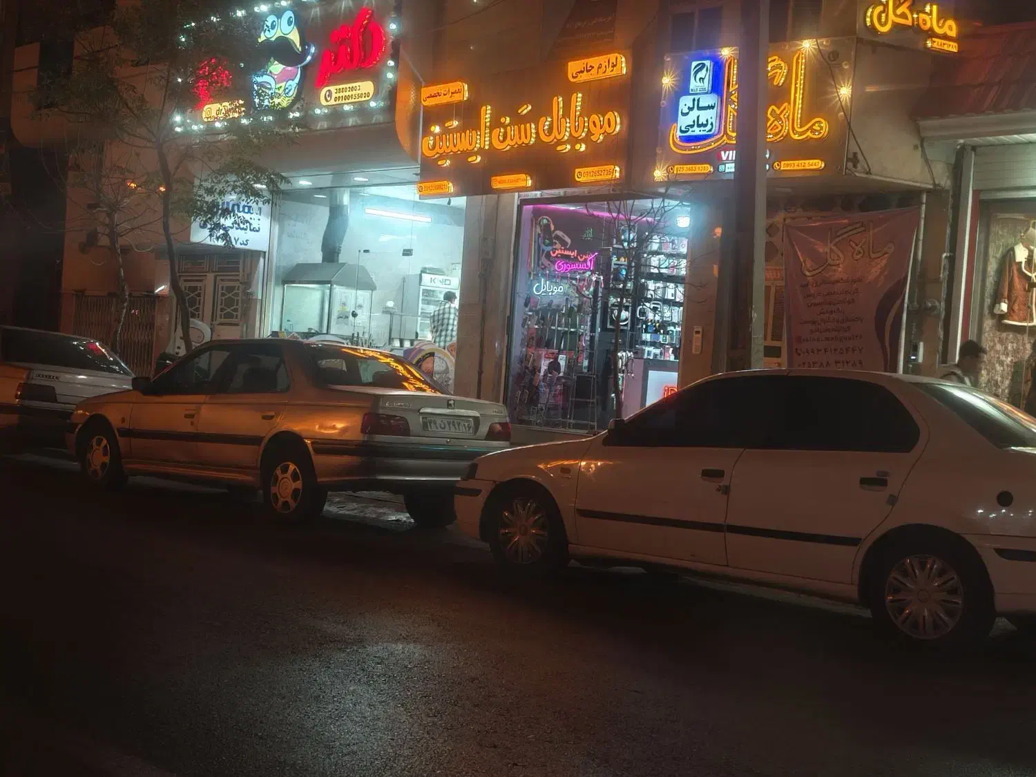 مغازه اجاره ای‌روبه روی مجتمع فرتاک سر مالک اشتر|اجارهٔ مغازه و غرفه|قم, باغ شریفی|دیوار