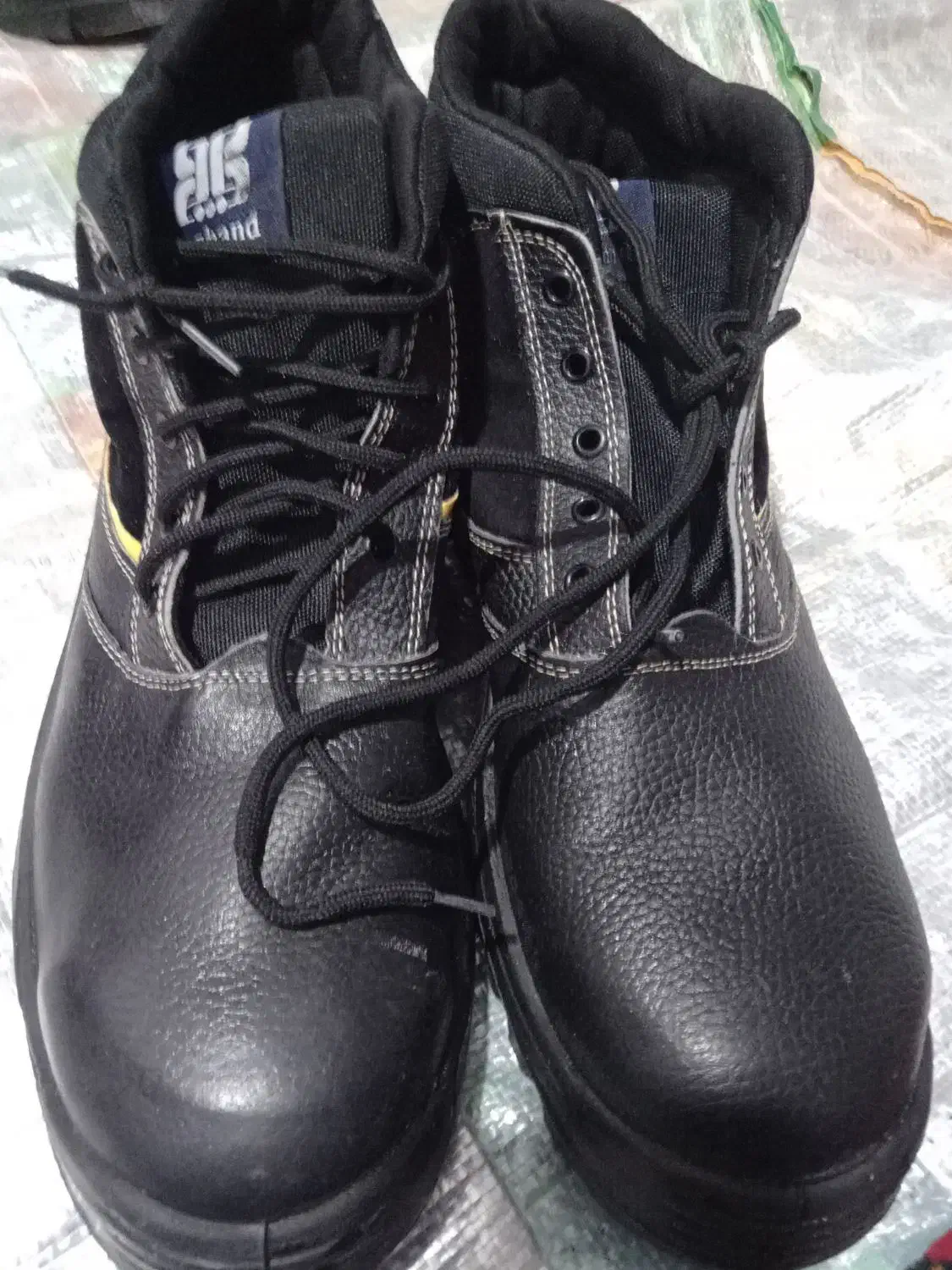 کفش کارگری|کیف، کفش، کمربند|زید آباد, |دیوار