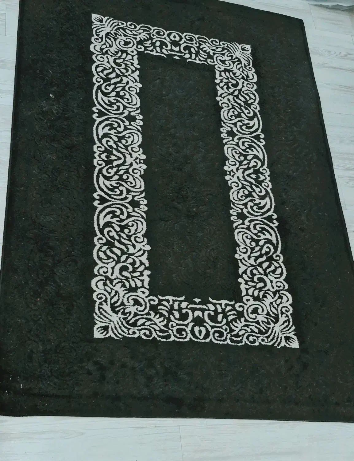 فرش مشکی|فرش|رشت, کوی حسینی|دیوار