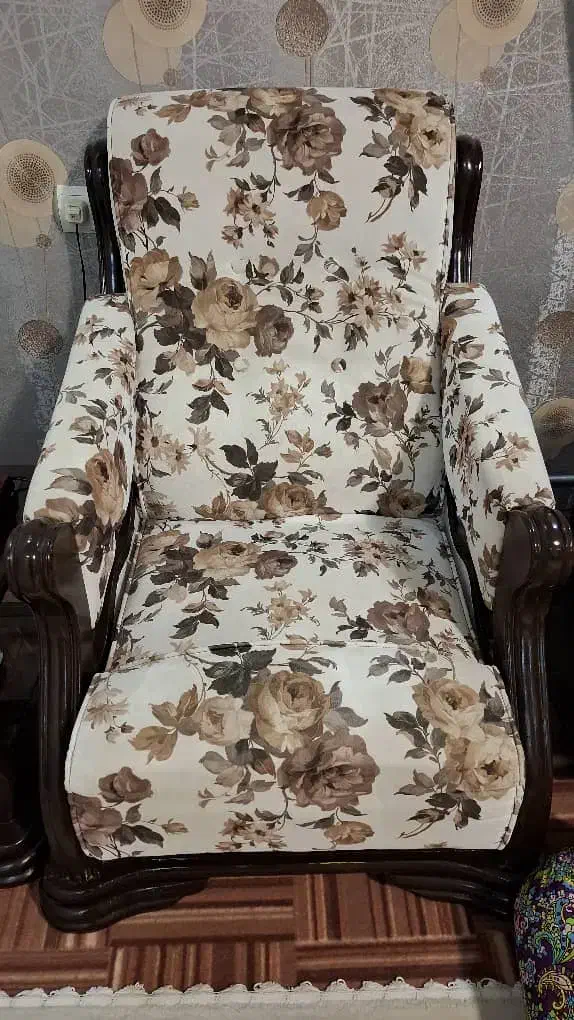 تعمیر مبل ومبلشویی اخوی(گرمی)|خدمات پیشه و مهارت|گرمی, |دیوار