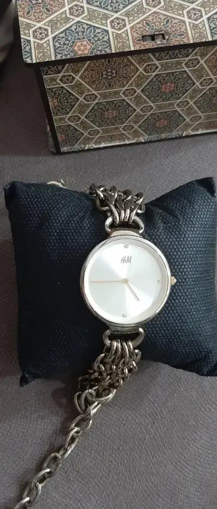 ساعت مچی|ساعت|بروجرد, |دیوار