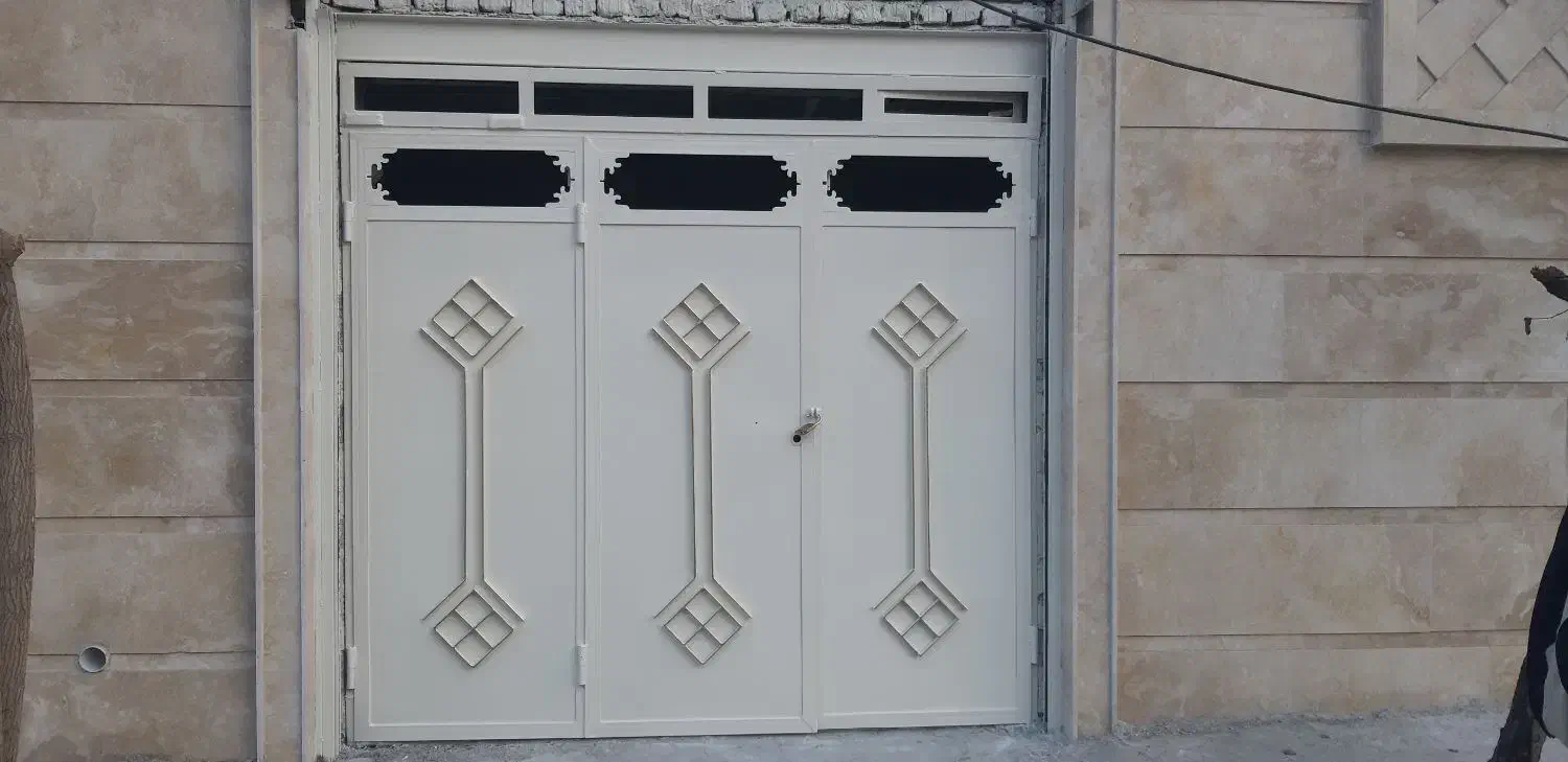 درب حیاط و پارکینگ سنگین|مصالح و تجهیزات ساختمان|ارومیه, |دیوار