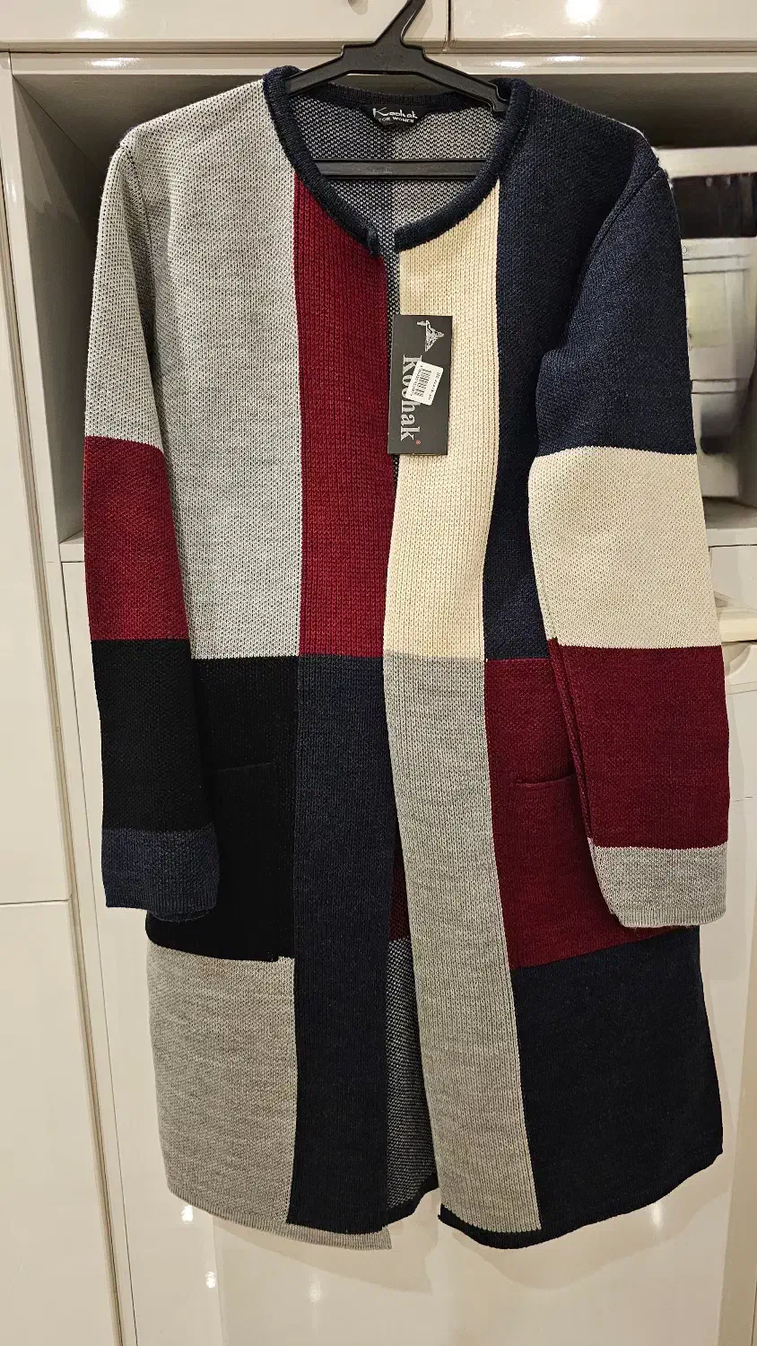 بافت کاردیگان (ژاکت مانتو) نو|لباس|کرج, باغستان|دیوار