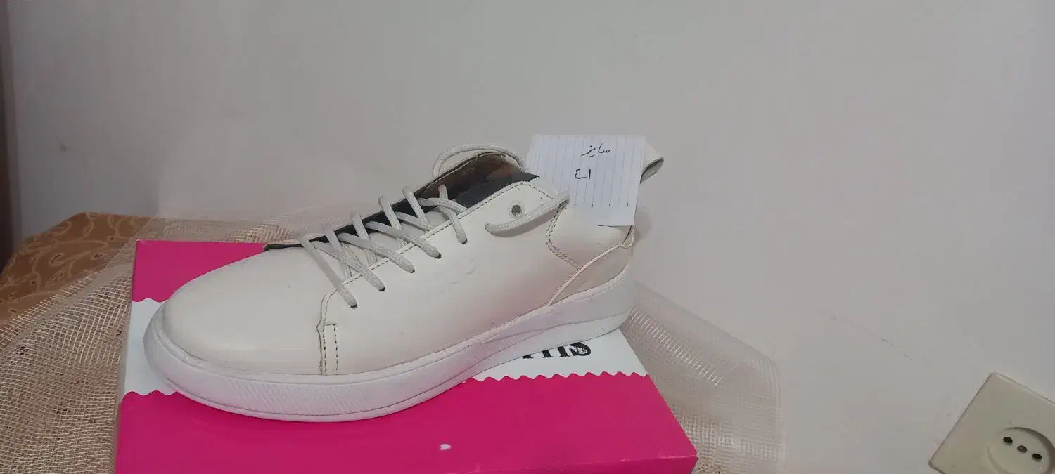 اسپرت|کیف، کفش، کمربند|قیدار, |دیوار