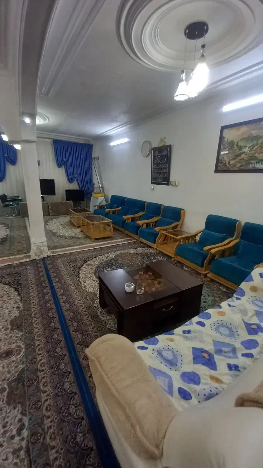 ۳۲۰ متری / دوطبقه / باجک ۱|فروش خانه و ویلا|قم, باجک یک|دیوار