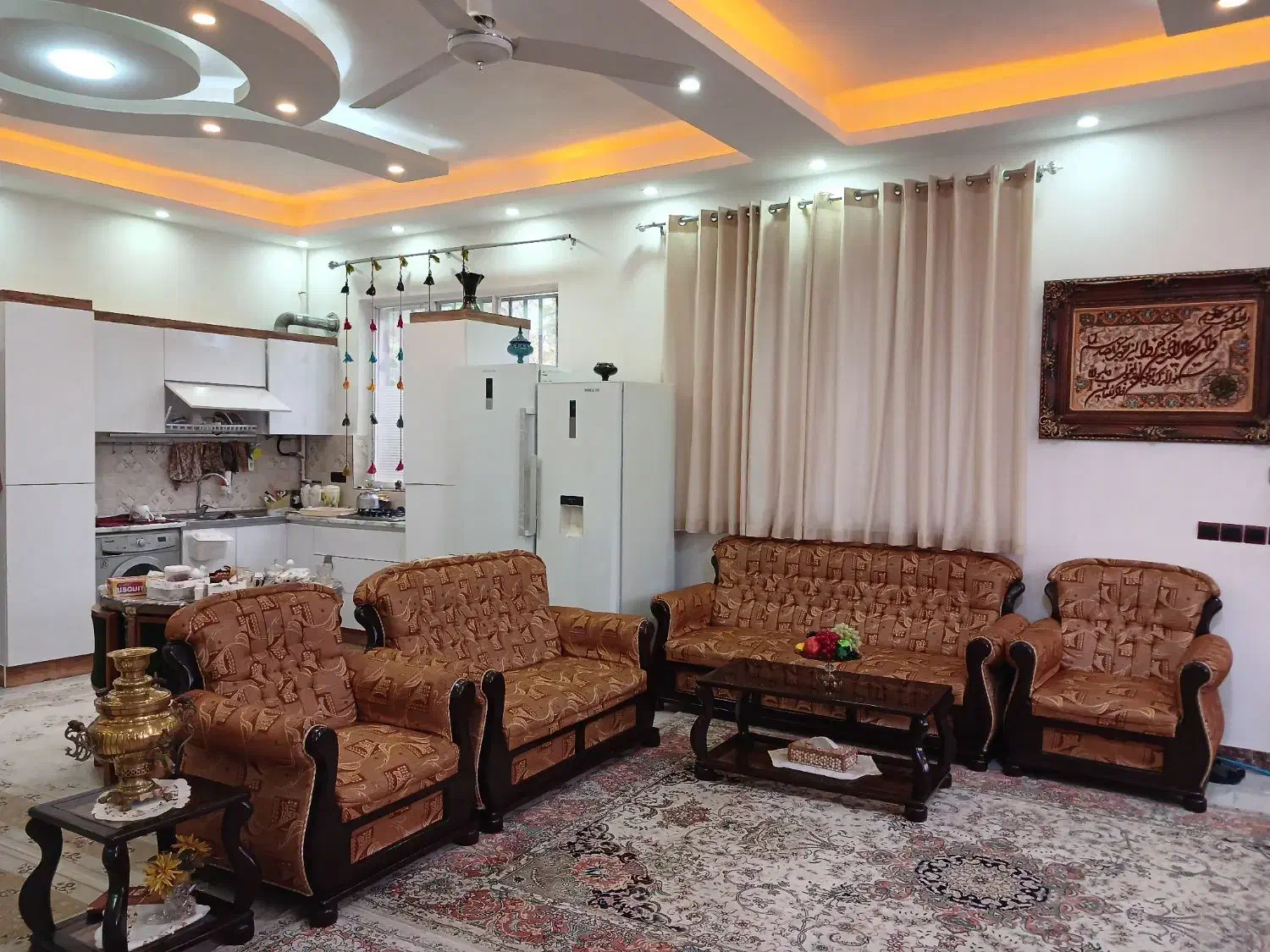 مبل هفت نفره|مبلمان خانگی و میز عسلی|تولم شهر, |دیوار