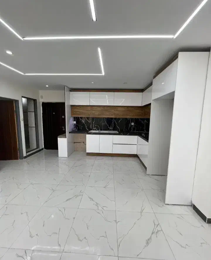 ۸۲ متری خوش نقشه/فول لاکچری با پارکینگ|فروش آپارتمان|هشتگرد, شهرک آپادانا|دیوار