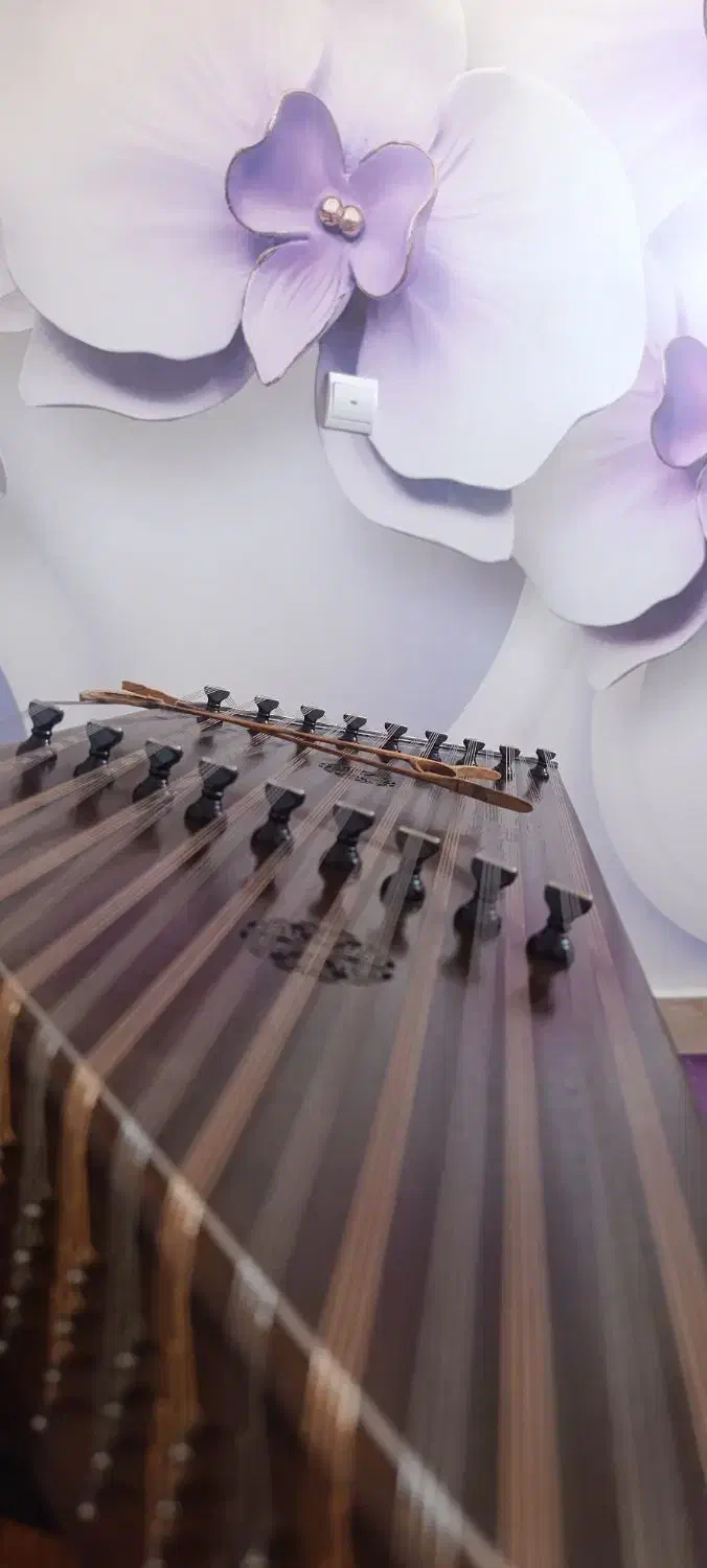 سنتور سه مهر کلهر|سازهای سنتی|مراغه, |دیوار