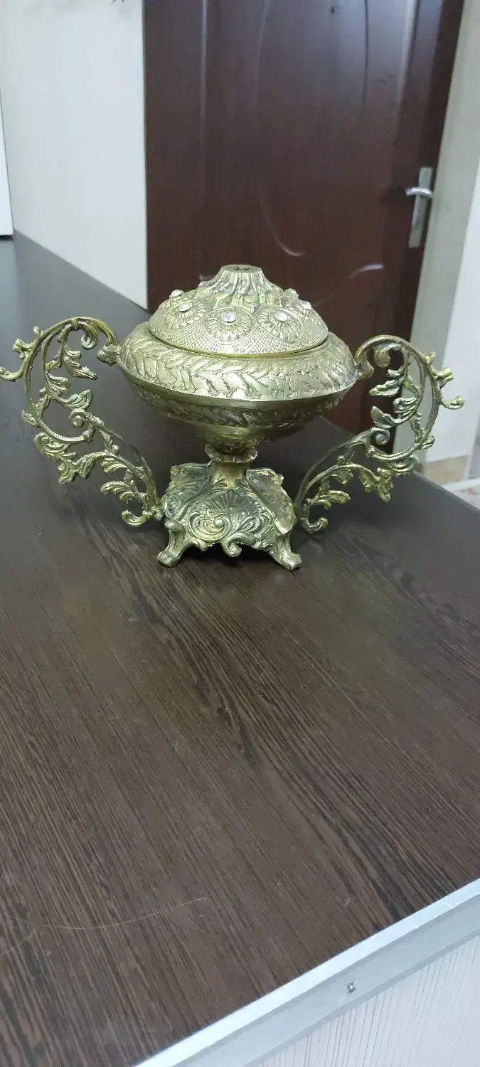 جا شکلاتی برنجی|صنایع دستی و سایر لوازم تزئینی|پاکدشت, پاکدشت (مامازند)|دیوار