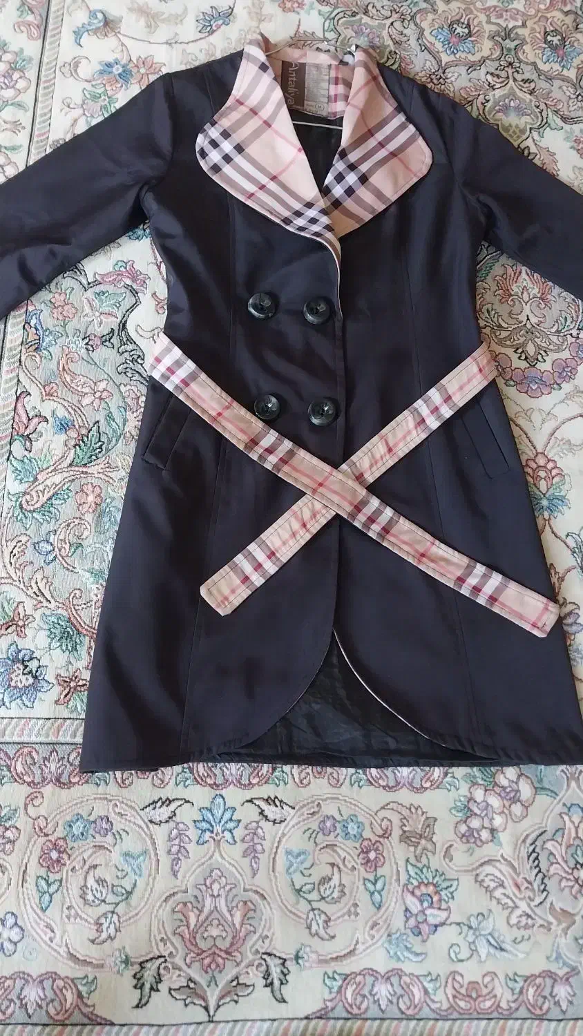 بارونی شیک و مرتب فقط ۲۰۰هزار|لباس|بجنورد, |دیوار