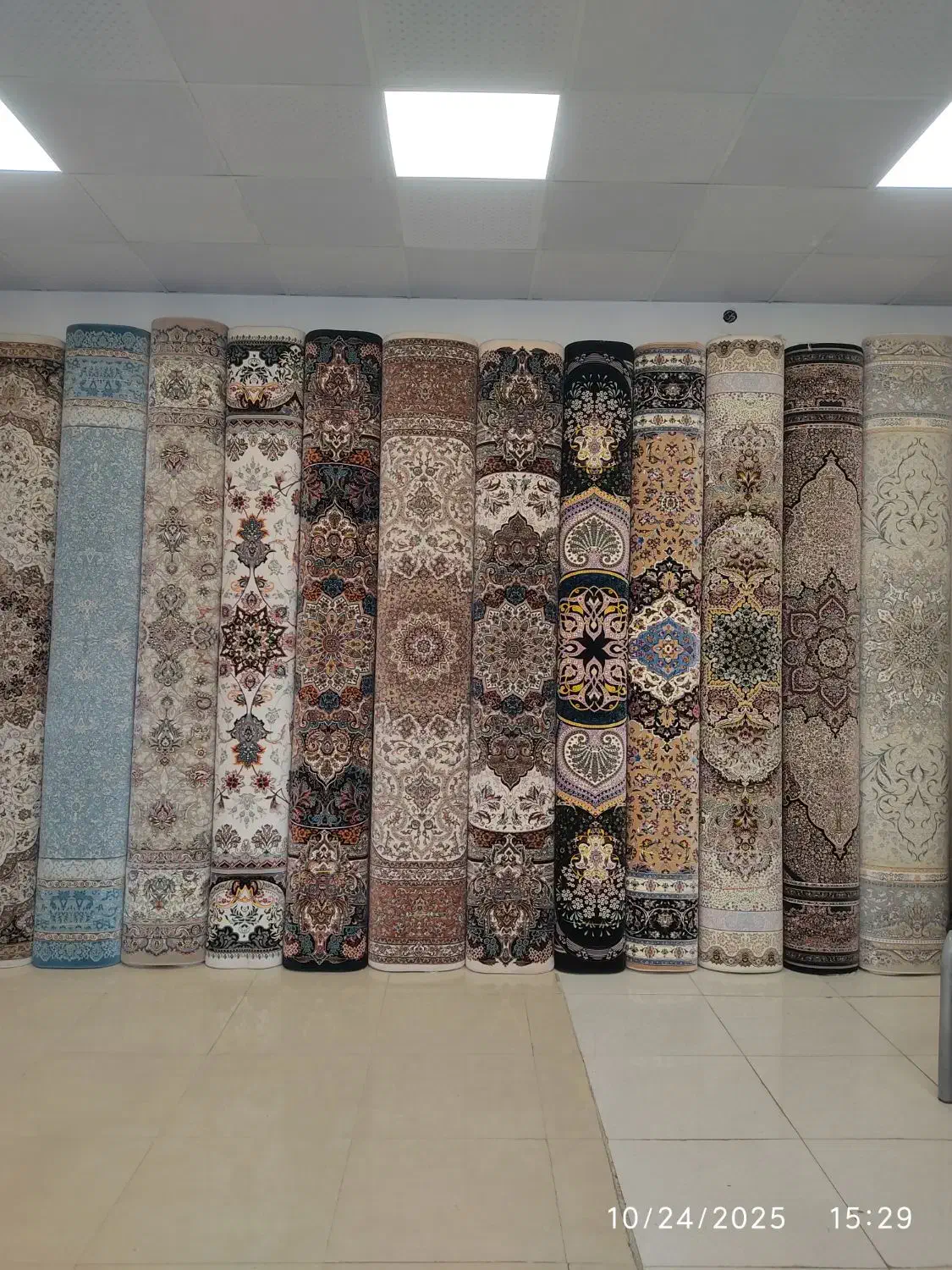 خرید و فروش انواع فرش نو و کارکرده|فرش|اردبیل, |دیوار