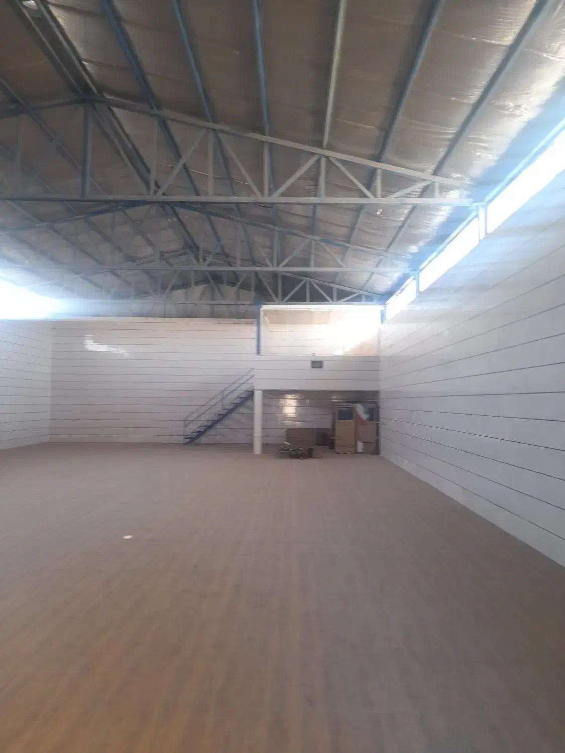 ۳۵۰ متر سوله صنعتی|اجارهٔ دفتر صنعتی، کشاورزی، تجاری|آبیک, |دیوار