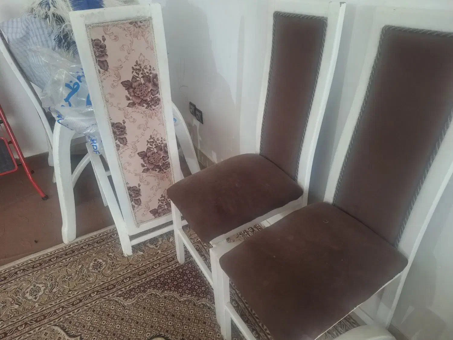 میز غذا خوری همراه 4عددصندلی|میز و صندلی غذاخوری|معصومیه, |دیوار