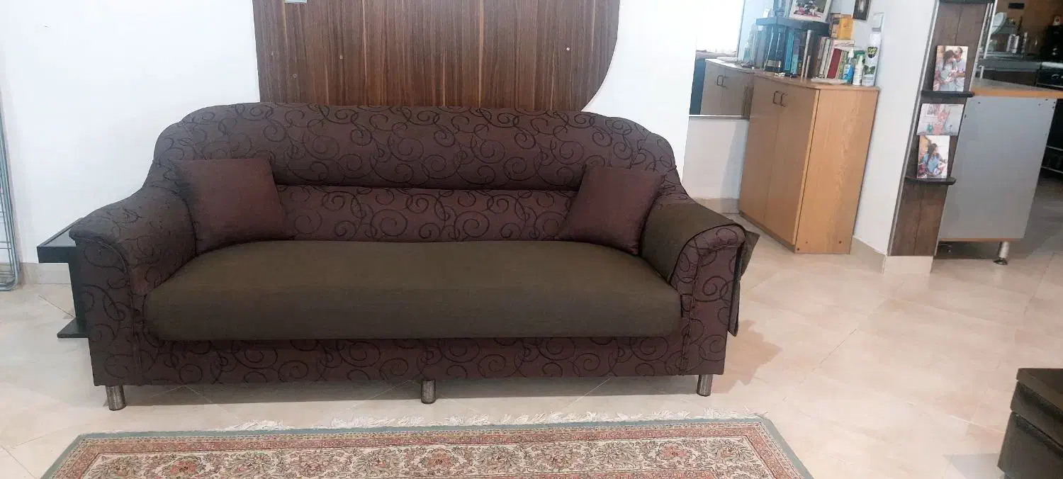 کاناپه سه نفره|مبلمان خانگی و میز عسلی|سلمان‌شهر, |دیوار