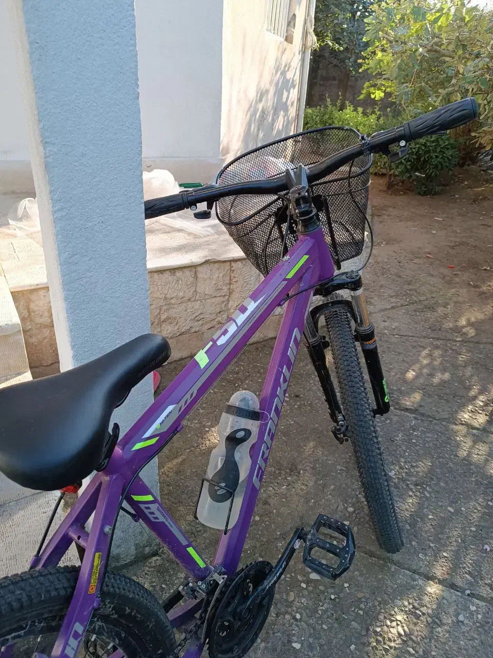 دوچرخه|دوچرخه، اسکیت، اسکوتر|چاف و چمخاله, |دیوار