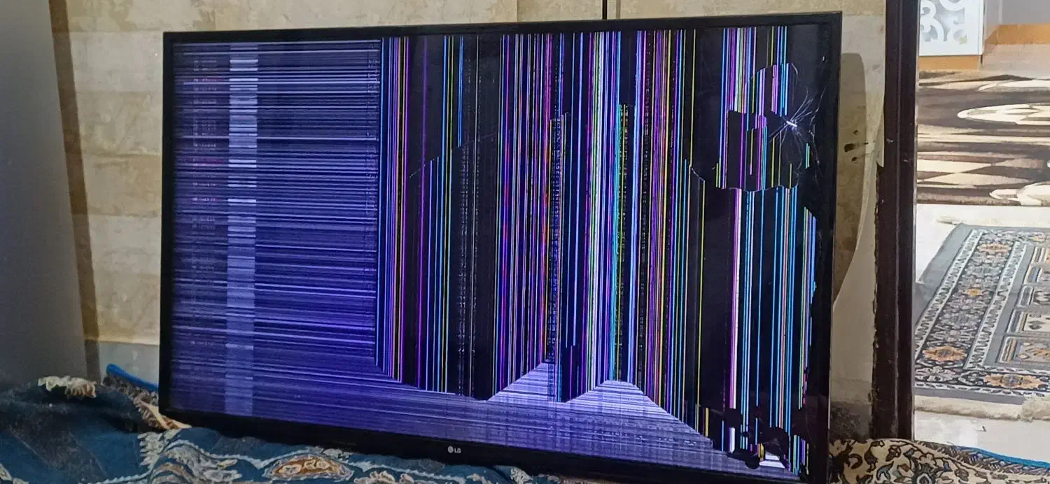 تلویزیون شکسته ال جی|تلویزیون و پروژکتور|آبادان, |دیوار