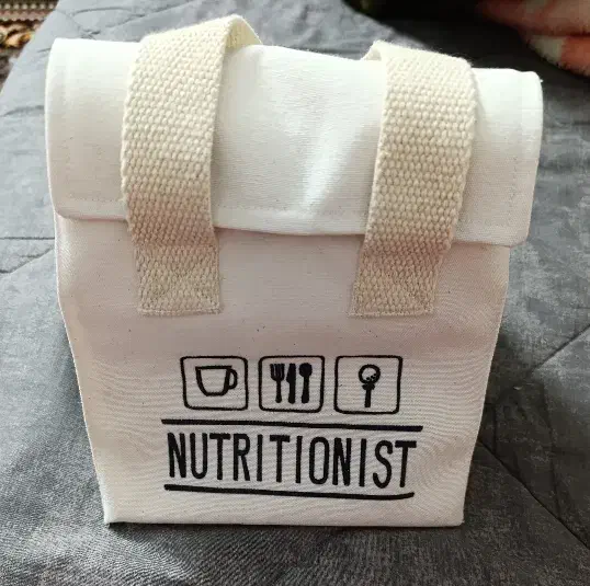 توت بگ / کیف|کیف، کفش، کمربند|صدرا-فارس, فاز ۱|دیوار