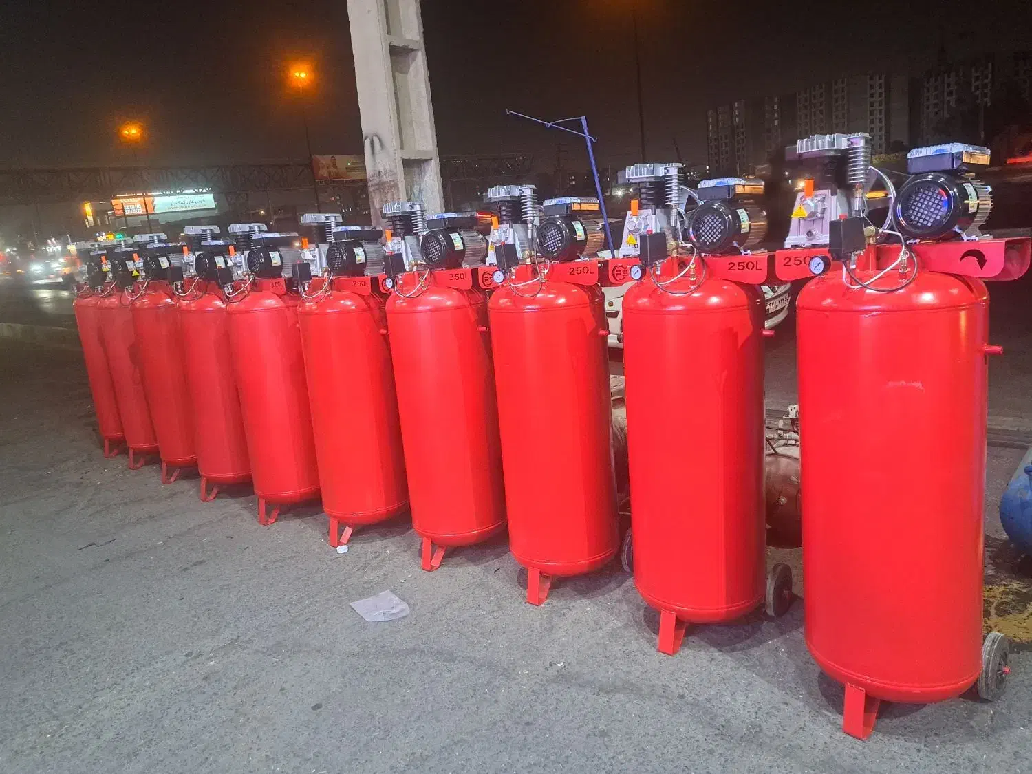 فروش کمپرسور باد از سایز ۱۵۰ تا ۱۰۰۰ لیتر|ماشین‌آلات صنعتی|تهران, شهید رجایی|دیوار