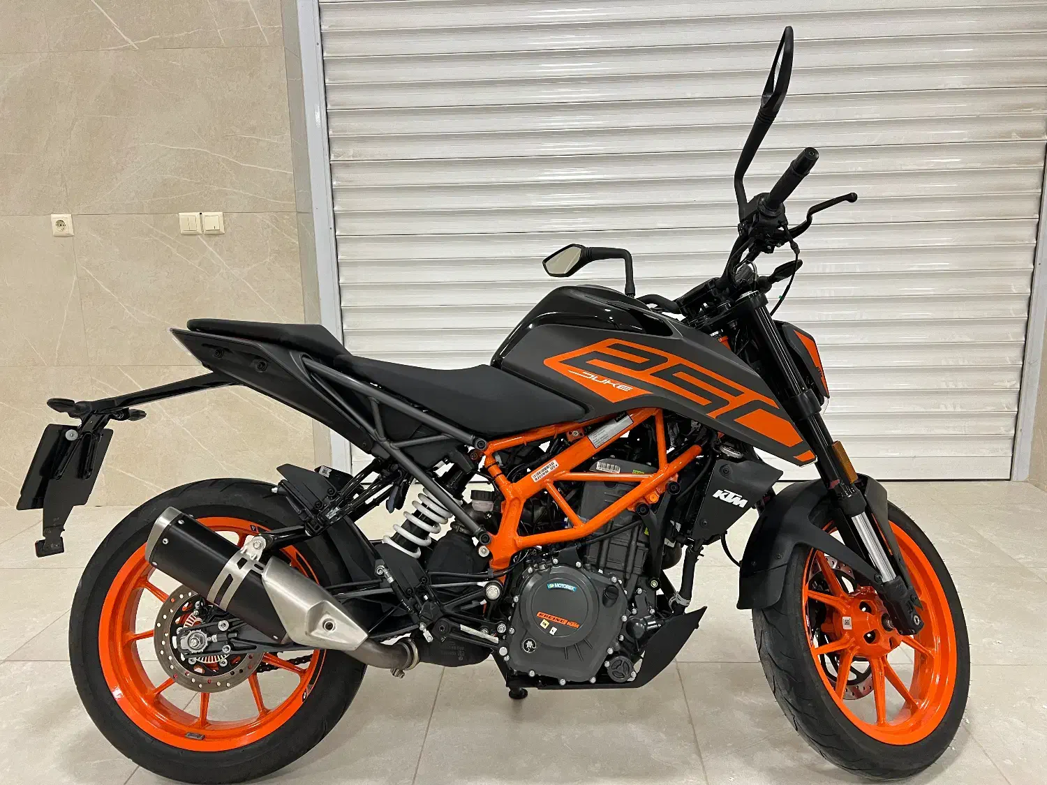 کی تی ام دوک ۲۵۰ نیو فیس مدل ۱۴۰۳|موتورسیکلت|تهران, جیحون|دیوار