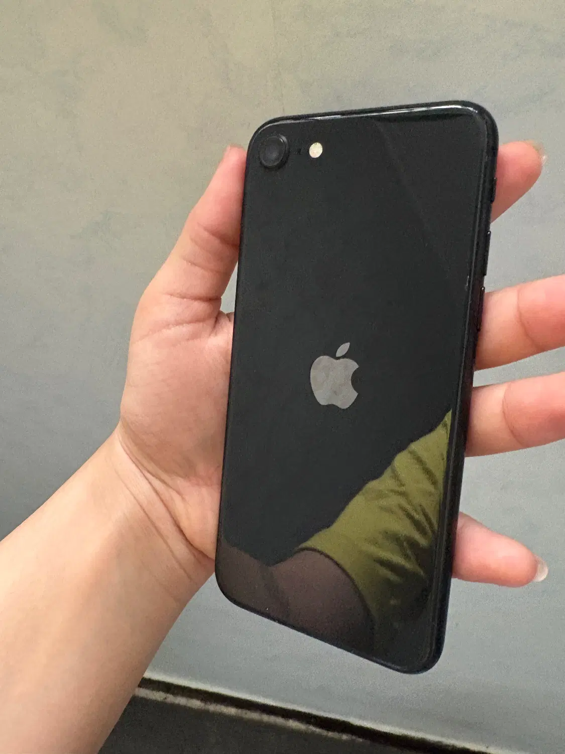 iPhone SE 2020 64g|موبایل|دزفول, |دیوار