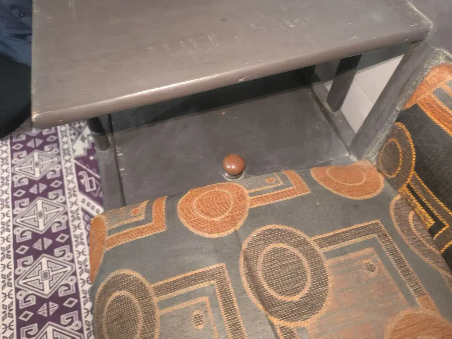 صندلی تلفن|میز تلفن|اصفهان, بهارانچی|دیوار