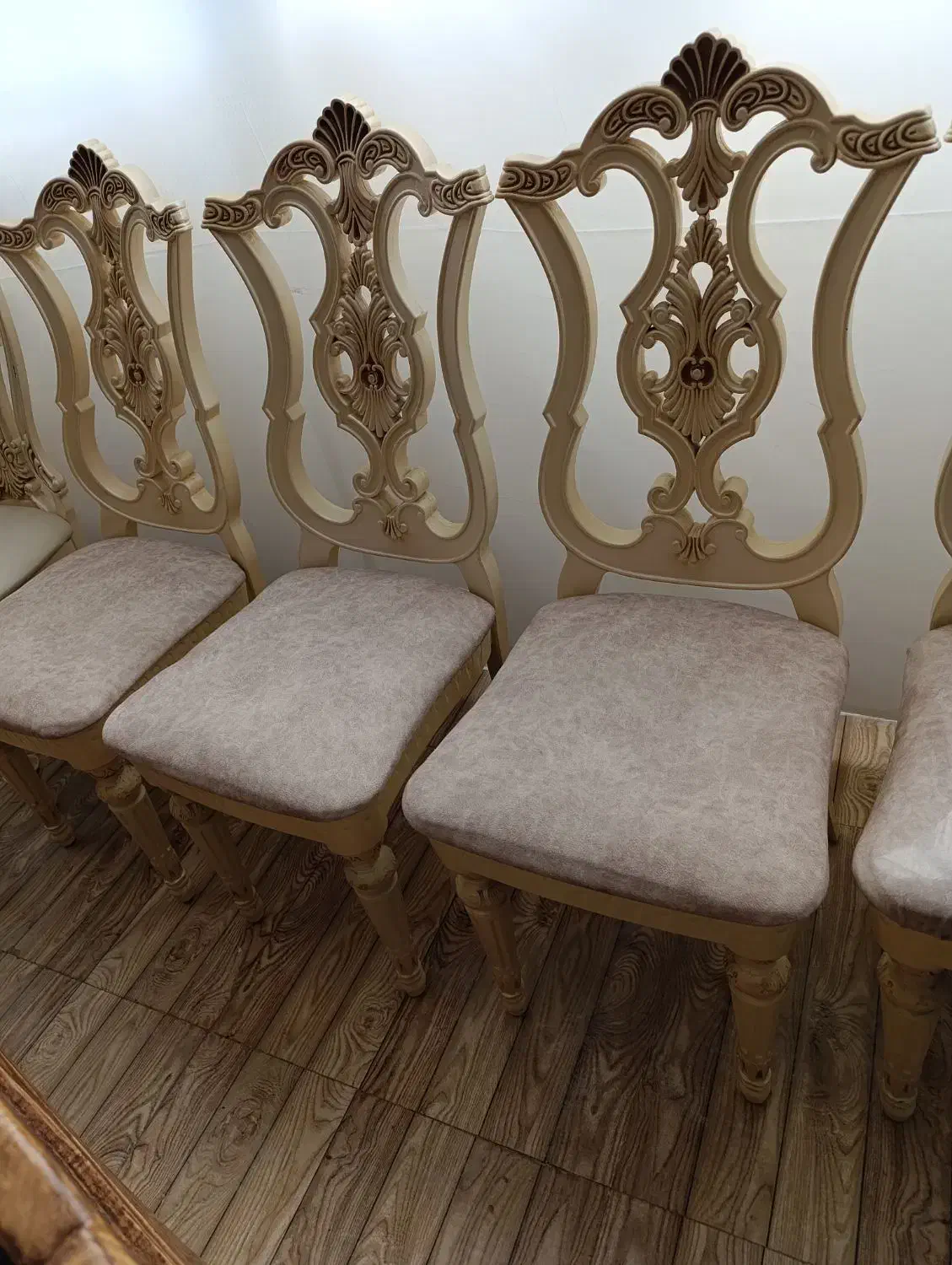 صندلی پلیمری|میز و صندلی غذاخوری|قم, قلعه کامکار|دیوار