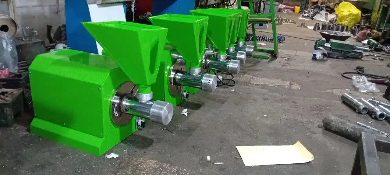 دستگاه کره گیری اتمام مغزیجات و ارده کنجد|ماشینآلات صنعتی|قم, صادقی|دیوار