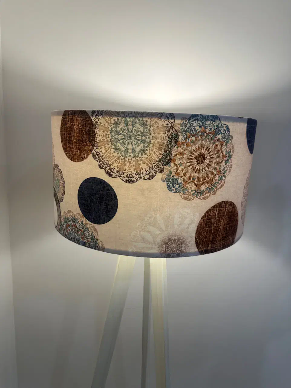 آباژور ایستاده|چراغ خواب و آباژور|تهران, جنتآباد شمالی|دیوار