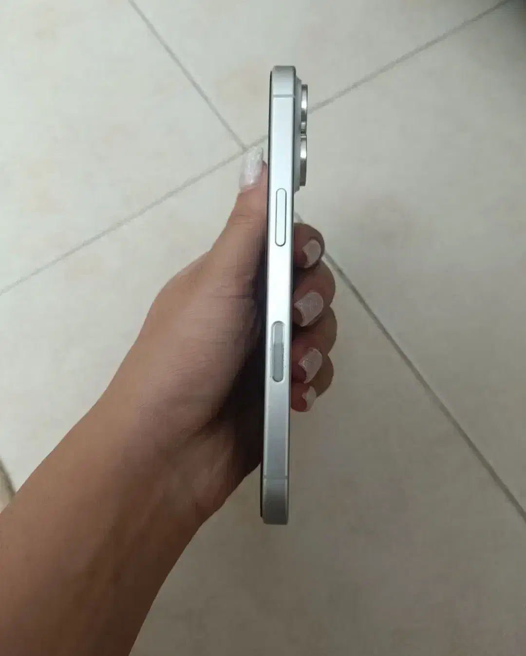 ۱۶ نرمال سفید ۱۲۸|موبایل|صومعهسرا, |دیوار