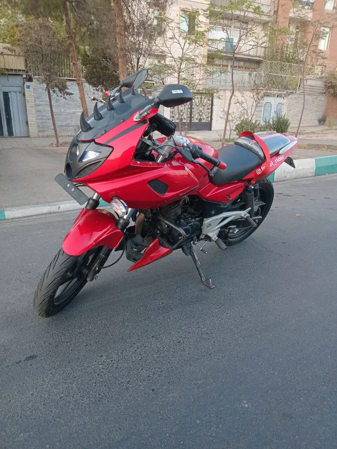 پالس ۲۲۰ مدل ۹۰ معاوضه هم میکنم|موتورسیکلت|تهران, والفجر (افسریه)|دیوار