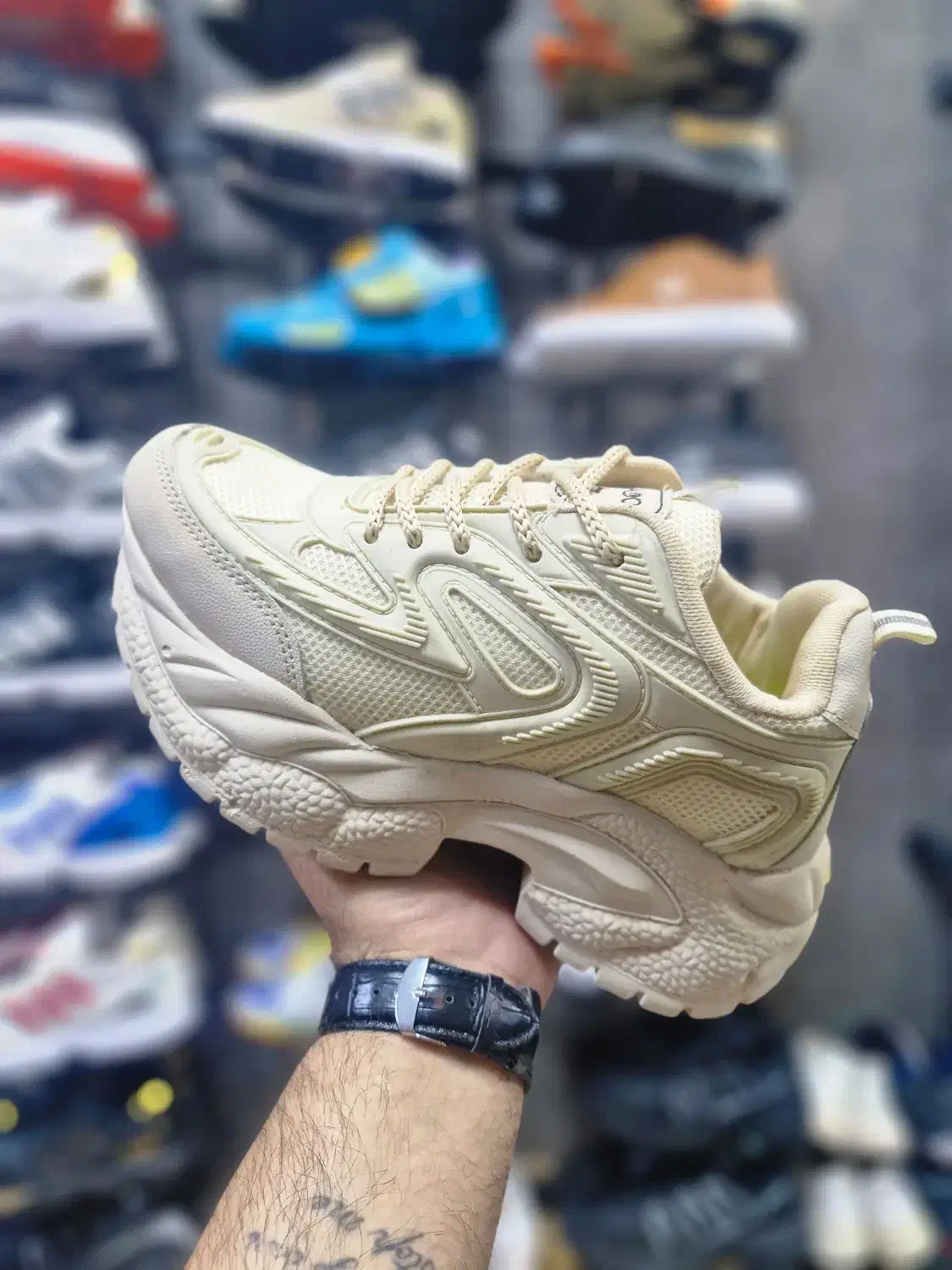 کتانی لژ دار زنانه قیمت فوق‌العاده|کیف، کفش، کمربند|قم, ارم|دیوار