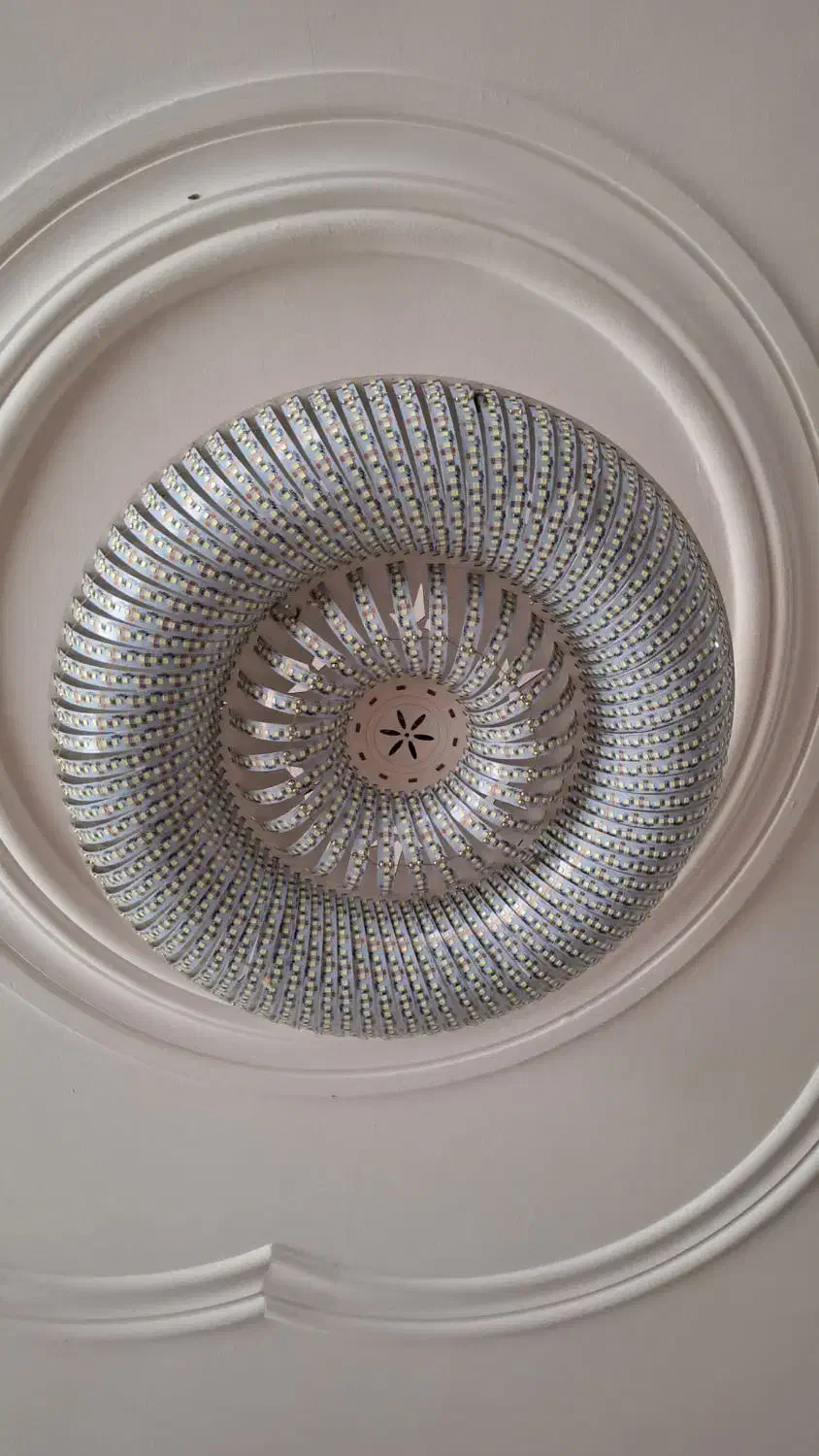 لوستر|لامپ و چراغ|رشت, پل تالشان|دیوار