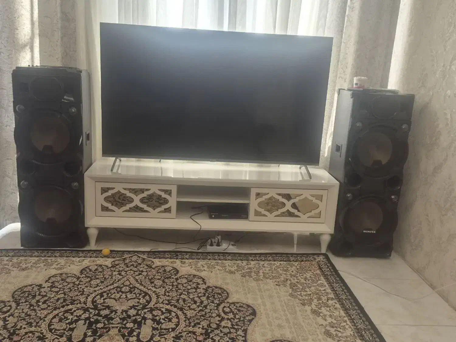 میز وکنسول در حد نو|بوفه، ویترین، کنسول|کرج, برغان|دیوار