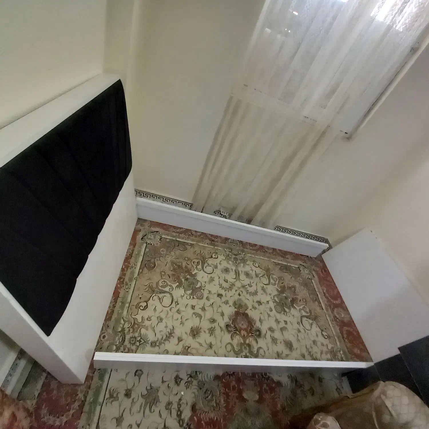 تخت|تخت و سرویس خواب|پیشوا, |دیوار