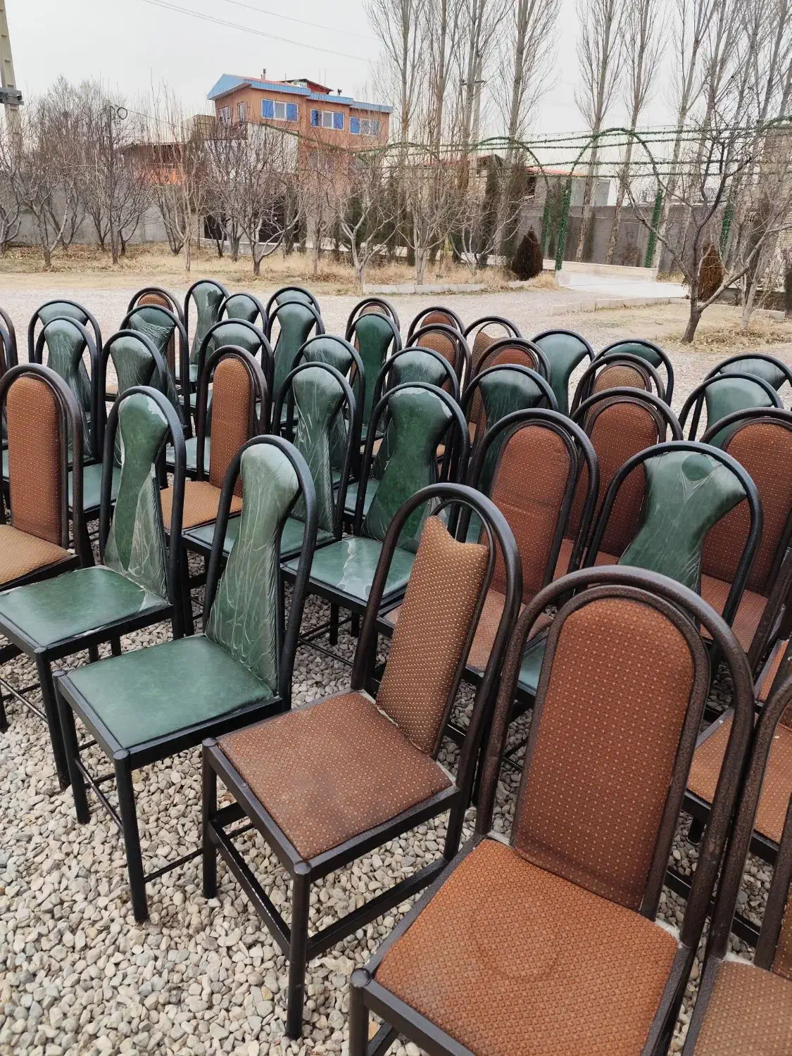 صندلی فلزی با روکش تعداد موجود|صندلی و نیمکت|نسیم‌شهر, |دیوار