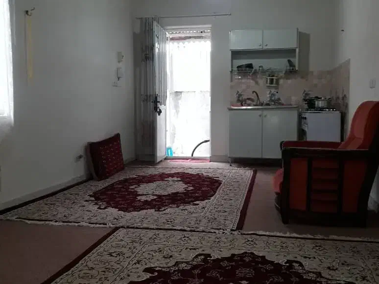 اجاره سوییت ۴۰ متری|اجارهٔ مغازه و غرفه|بروجرد, |دیوار