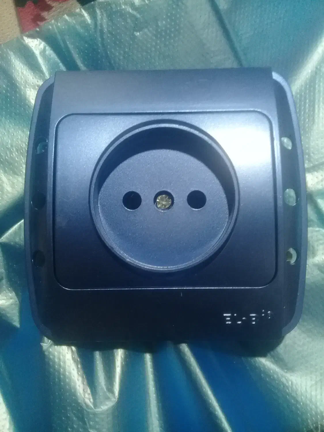 کلید پریز مشکی ترکیه اکبند|مصالح و تجهیزات ساختمان|تنکابن, |دیوار