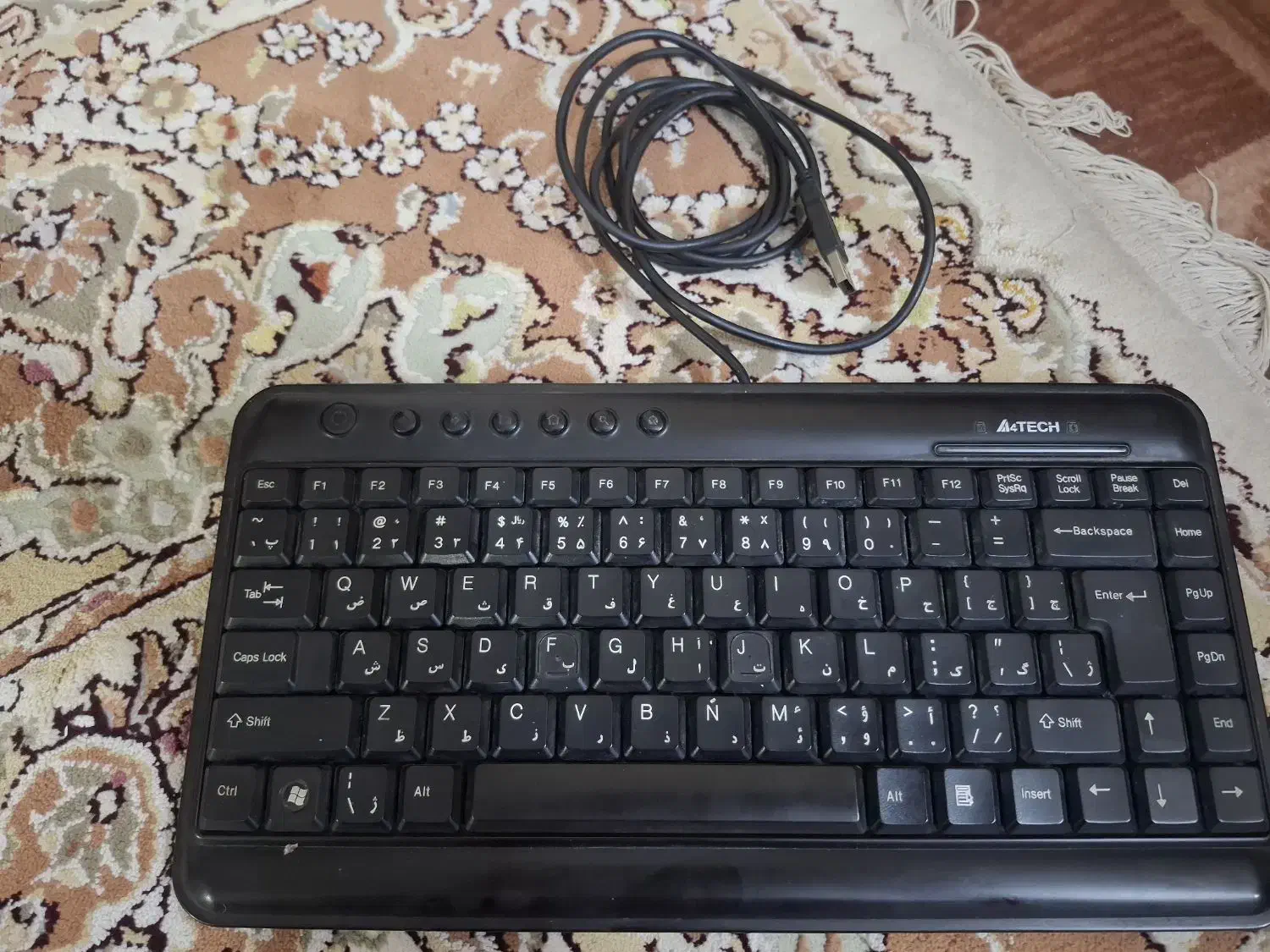 کیبورد سالم سالم|قطعات و لوازم جانبی رایانه|اسلام‌شهر, شهرک قائمیه|دیوار