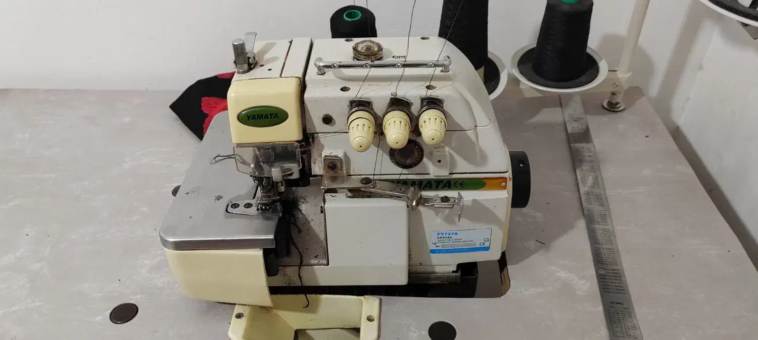 چرخ سردوز|چرخ خیاطی و ریسندگی|شیراز, قلات|دیوار