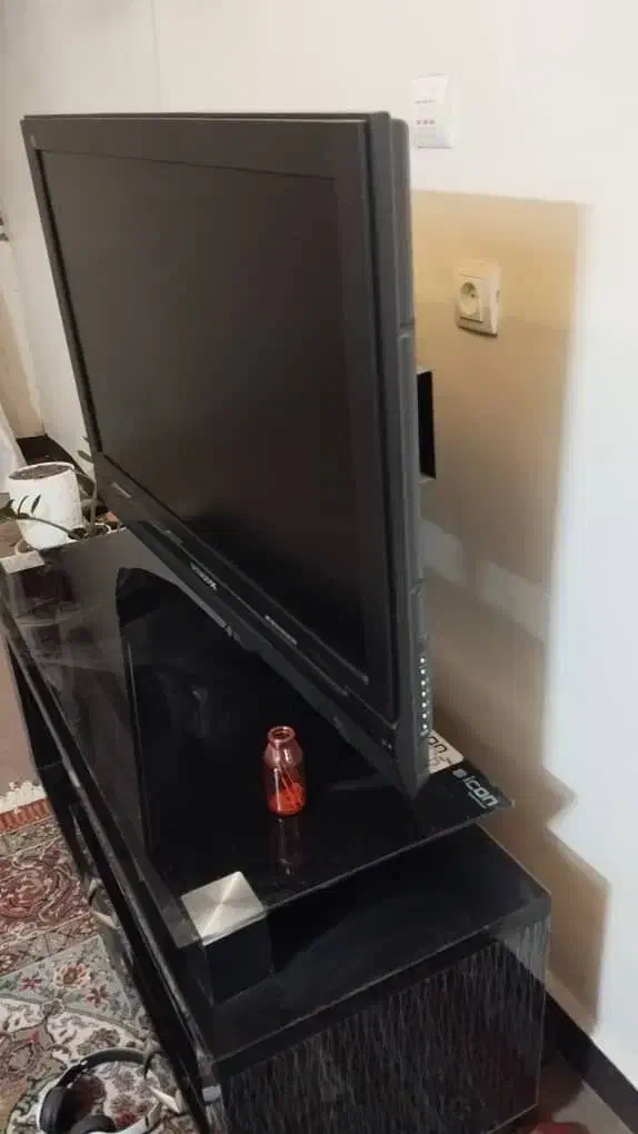 تلوزیون ال سی دی دوو ۴۳ اینچ|تلویزیون و پروژکتور|فولادشهر, C5|دیوار