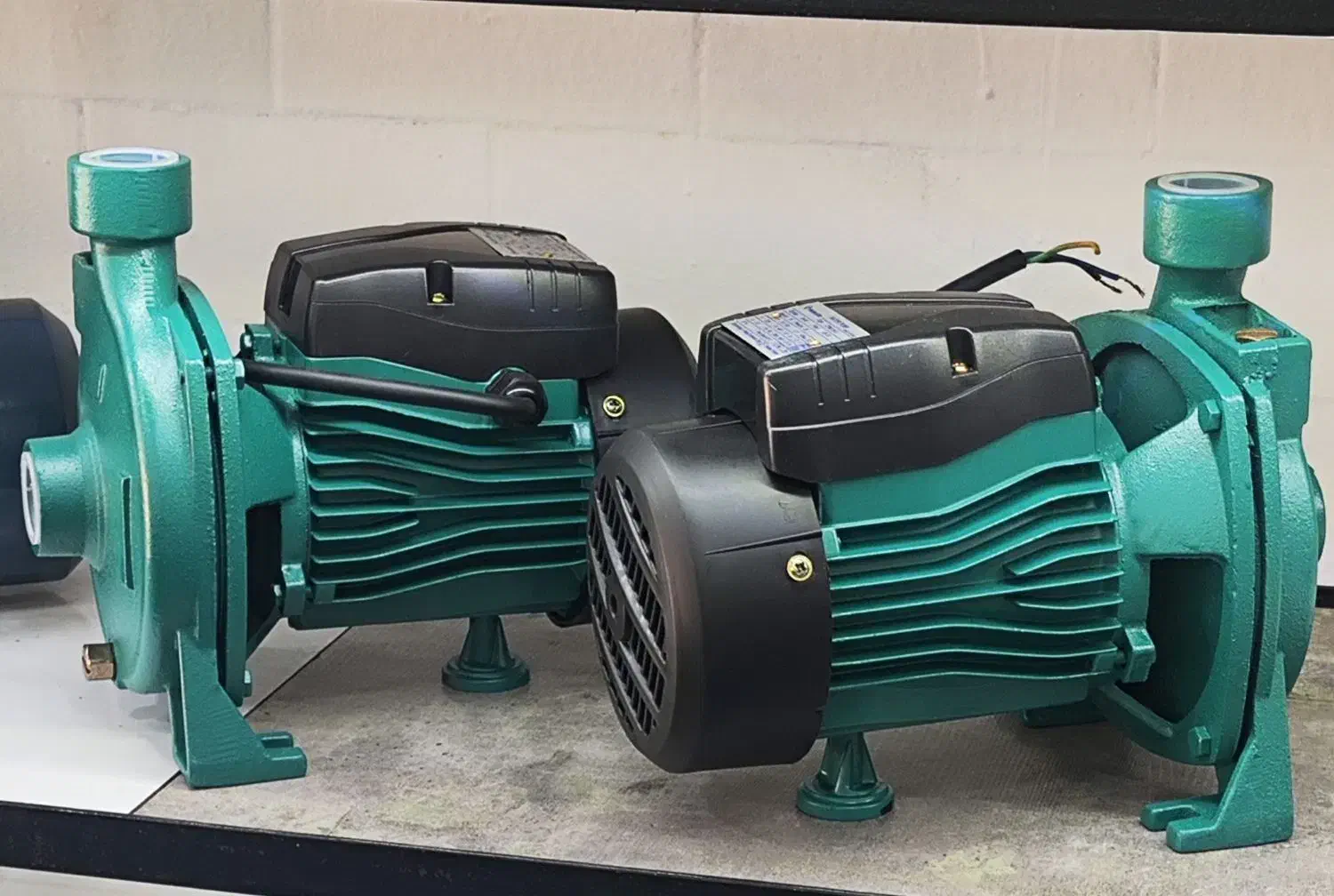 پمپ آب (فروش ویژه)|مصالح و تجهیزات ساختمان|آزادشهر, |دیوار