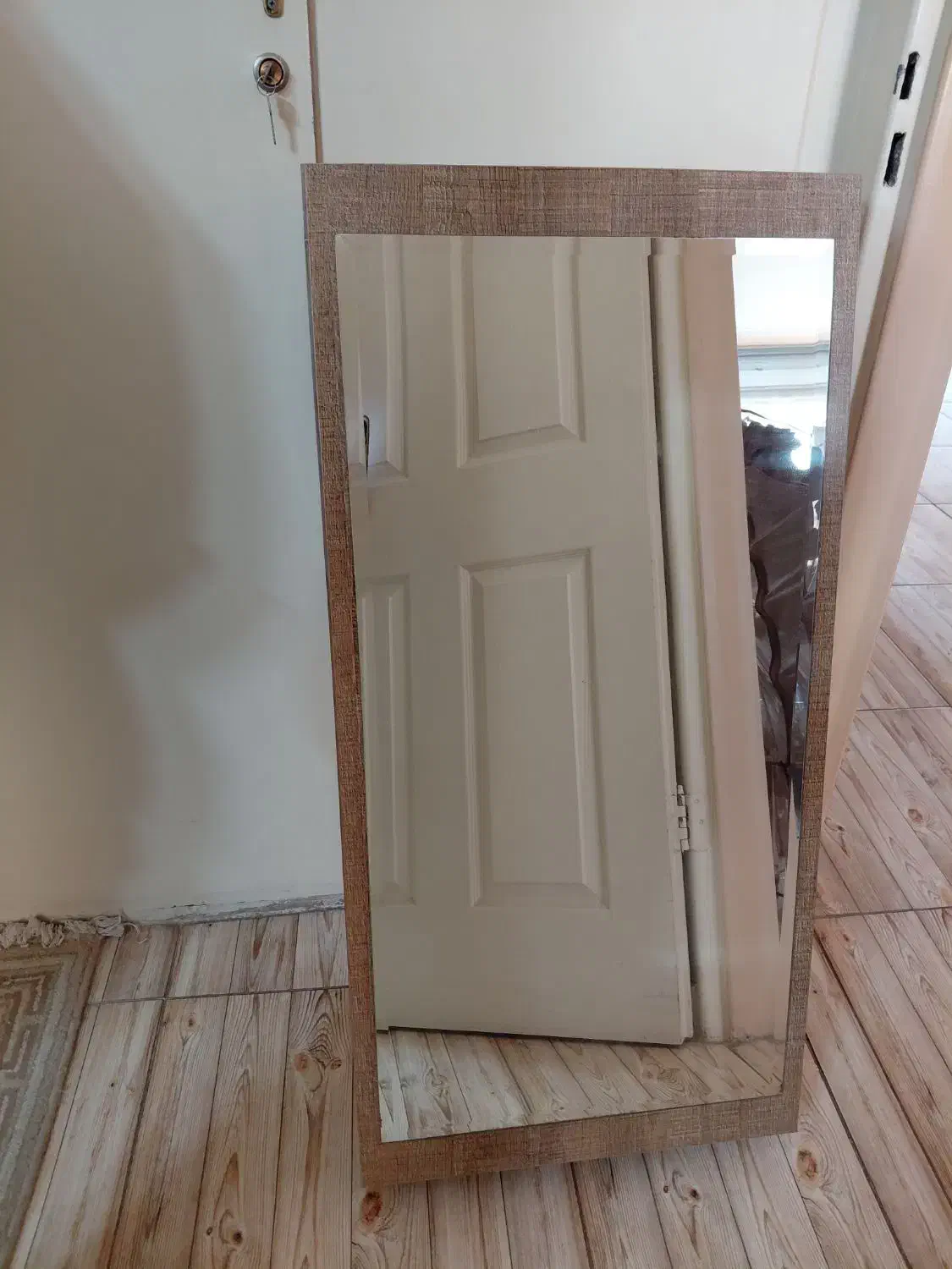 آینه|آینه|تهران, اسفندیاری|دیوار