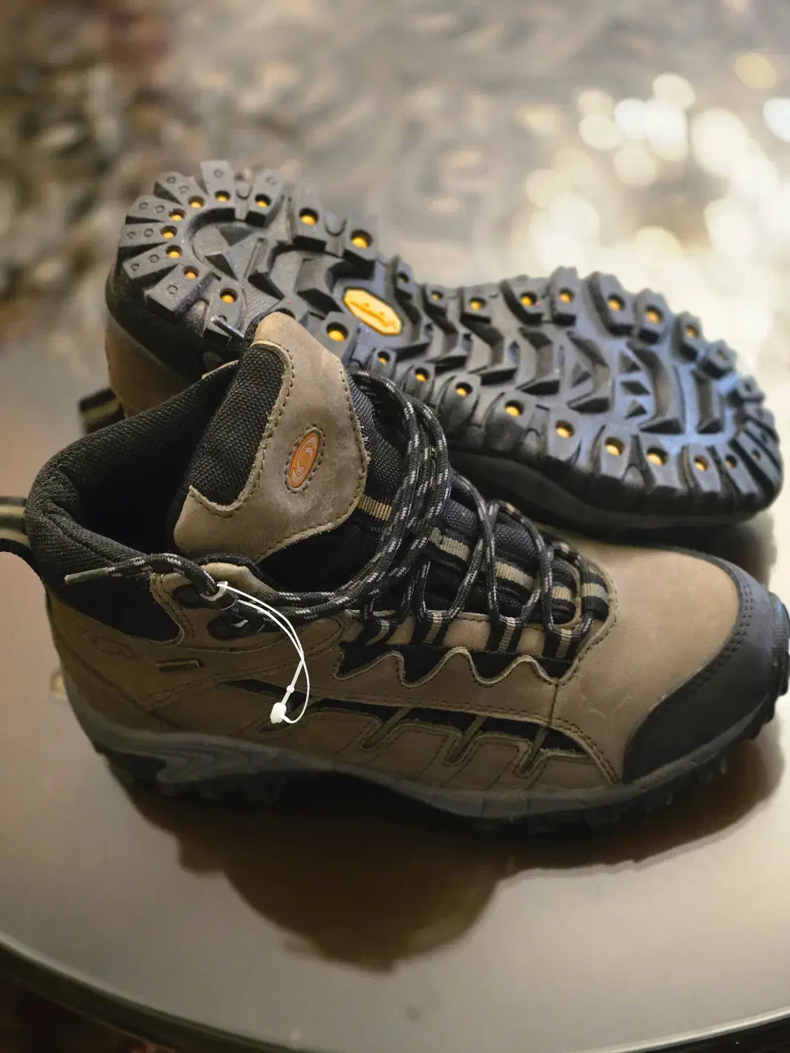 فروش کفش نو کوهنوردی سالمون شماره ۴۰.|کوهنوردی و کمپینگ|تهران, امانیه|دیوار