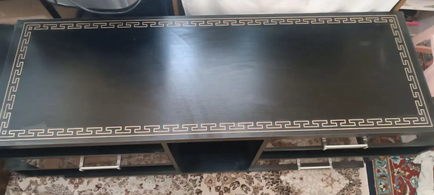 میز تلویزیون در حد نو سالم و تمیز|میز تلویزیون|ابهر, |دیوار