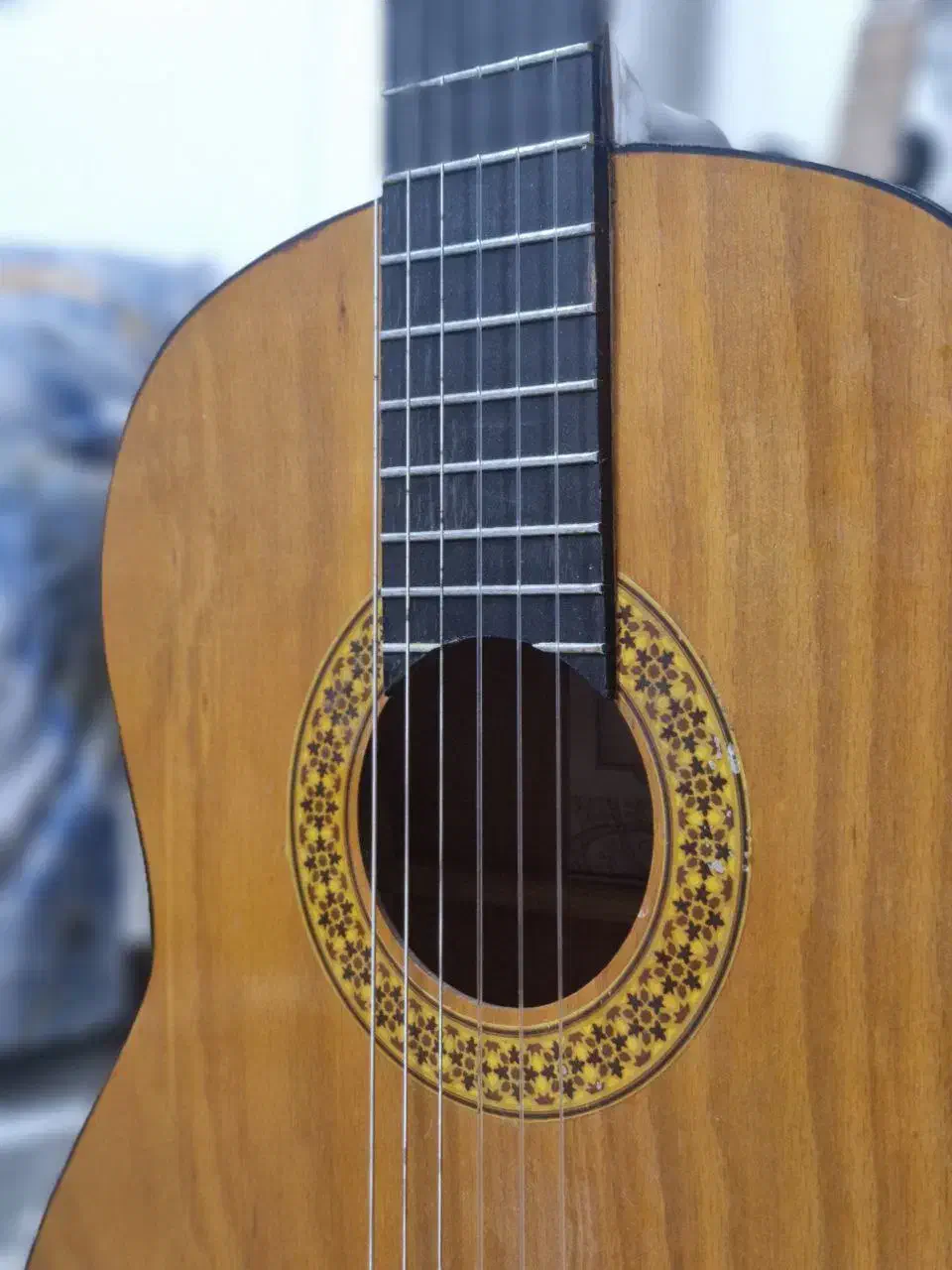 گیتار Antonio Caesar|گیتار، بیس، امپلیفایر|مشهد, فلسطین|دیوار